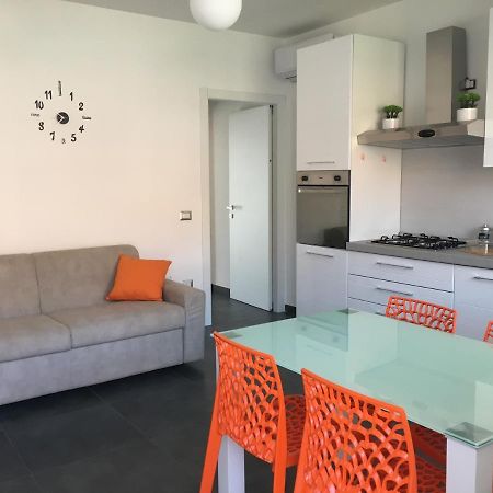Bilo Arancione Apartment Porto Torres Luaran gambar