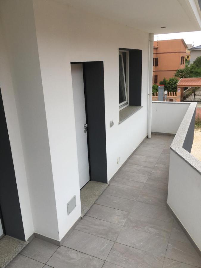 Bilo Arancione Apartment Porto Torres Luaran gambar